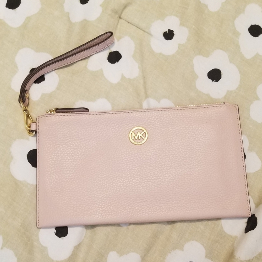 Michael Kors Clutch/Wristlet